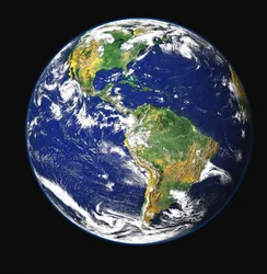 Satellitenansicht von Nord-, Mittel- und Südamerika, zwischen dem Pazifik und dem Atlantik. Wissenschaft Geologie Ozeanographie